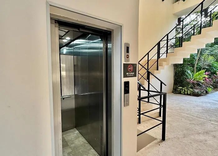 Beautiful Loft Minutes From The Sea! *